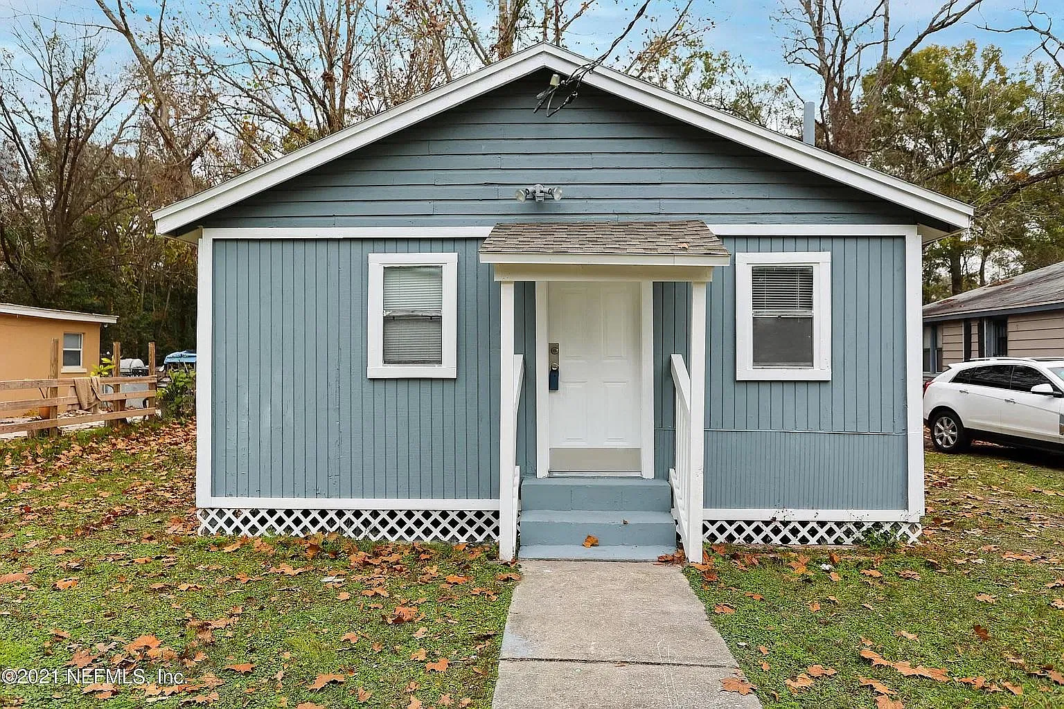 3435 Broadway Ave — Photo 1