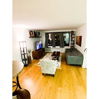 Rented by Corcoran | media 6