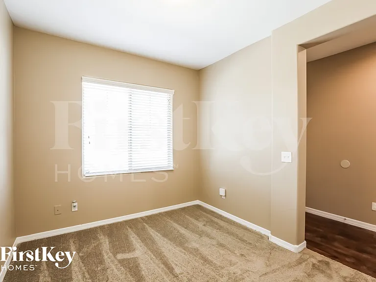 38105 W Isabella Ln — Photo 11