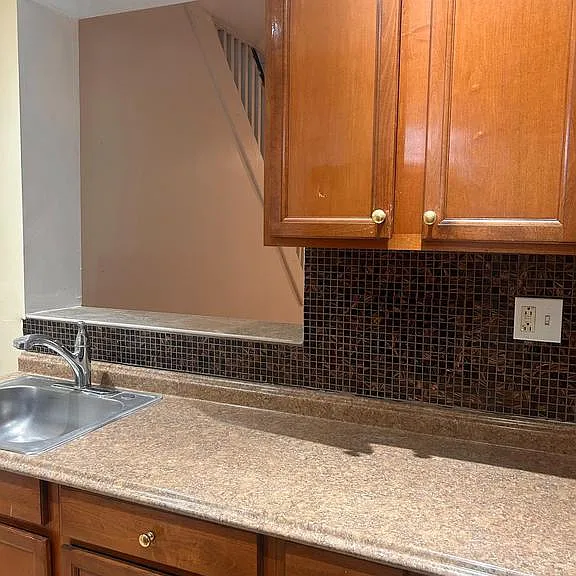 1308 W Lippincott St — Photo 6