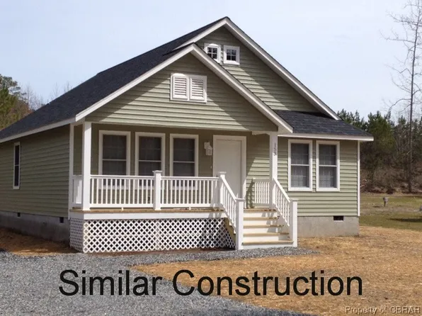 207 Poplar Dr, Hartfield, VA 23071