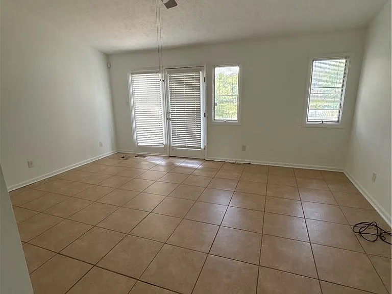 457 Lands End Rd — Photo 16