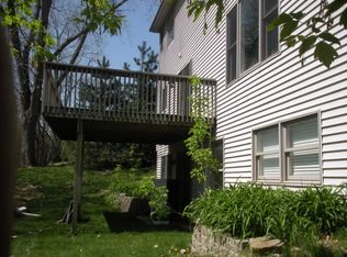 8523 Pineview Lake Dr, Linden, MI