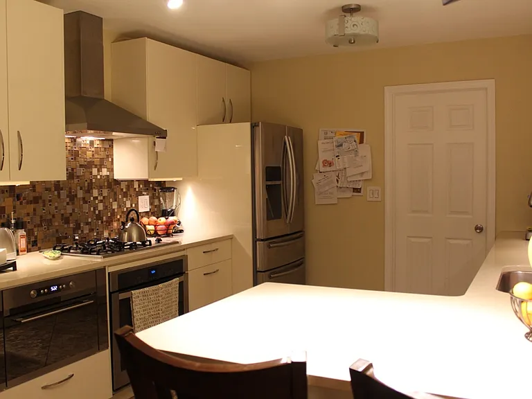 707 Kingsbridge Dr — Photo 7