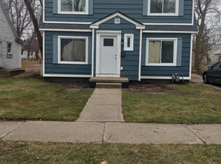 1073 Monroe St, Benton Harbor, MI 49022