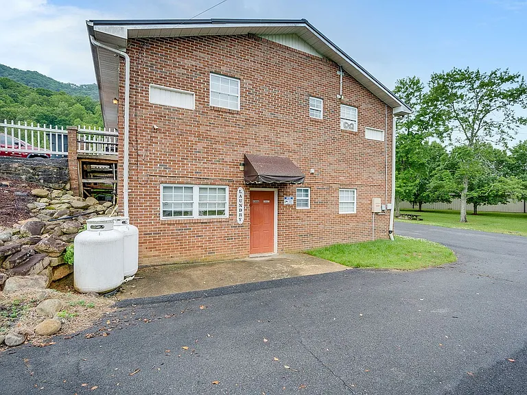 749 Nickelsville Hwy — Photo 18