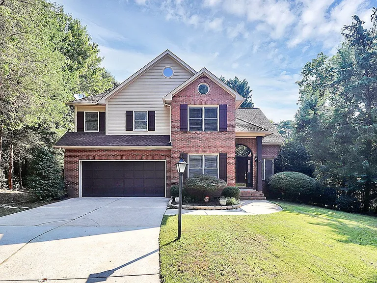 500 River Oaks Ln — Photo 1