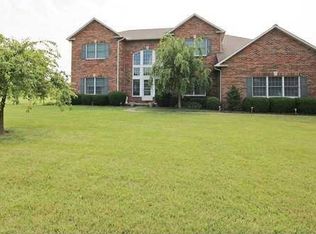 1332 Pheasant Run Dr, Canal Winchester, OH 43110