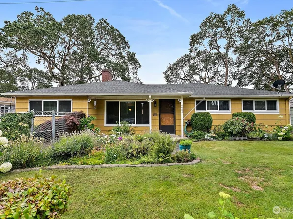 6904 86th Street SW, Lakewood, WA 98499
