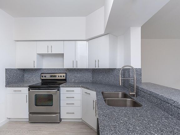 4th image of 3255 NE 184th St APT 12118