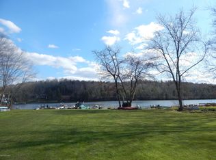 233 Sheridan Ln, Nicholson, PA 18446