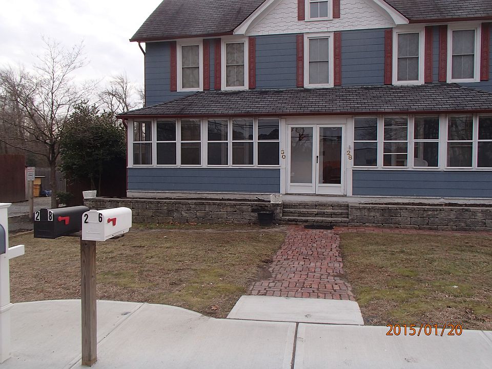 1st image of 30 Pine St