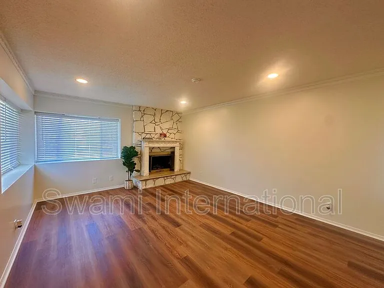2404 255th St — Photo 12