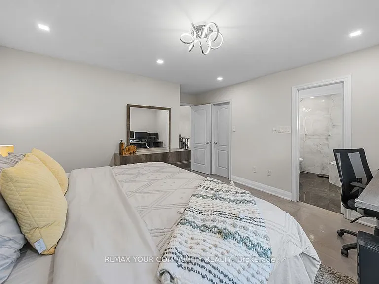 5 Amaryllis Ave — Photo 13