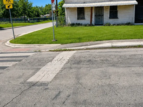 1155 MORALES ST, San Antonio, TX 78207