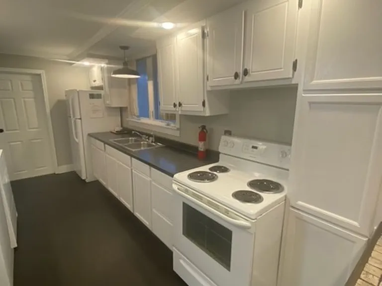 1325 N Kinser Pike — Photo 11