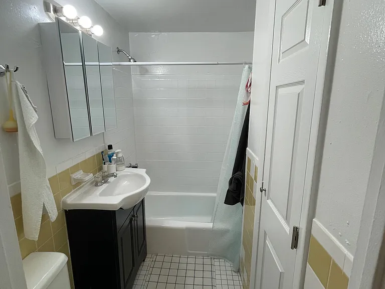28 S Huntington Ave #102 — Photo 14
