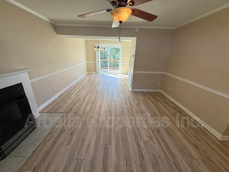2 bed, 2.5 bath, 1195 sqft, $1,700 — Photo 4