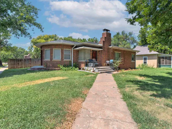 303 N 2nd, Arkansas City, KS 67005