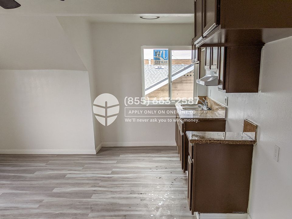1st image of 443 W 52nd St