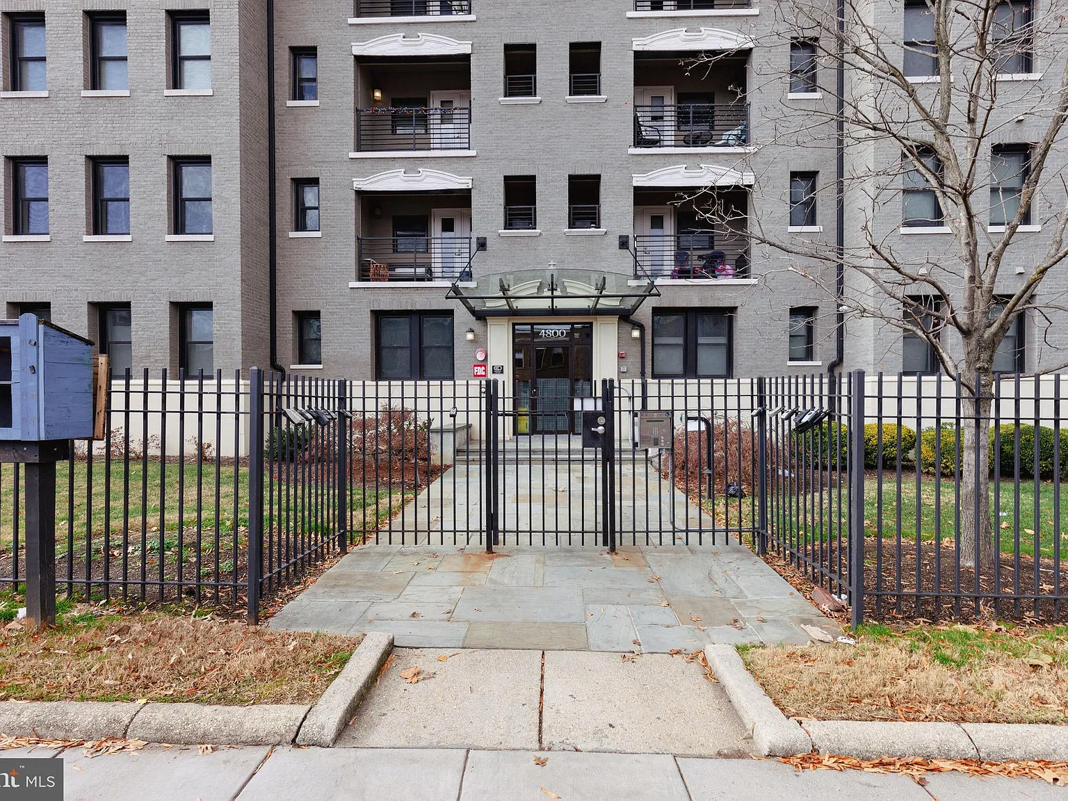 16th Street Heights — Photo 2
