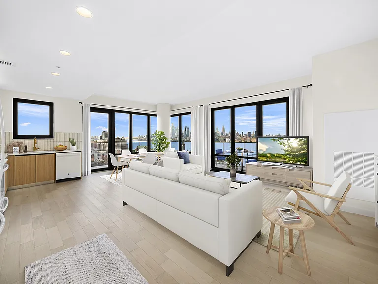 Newport Rentals — Photo 493
