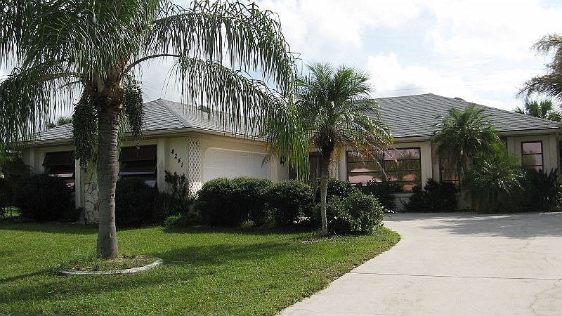 1st image of 4241 Yucatan Cir