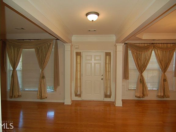 4th image of 713 Prada Ct