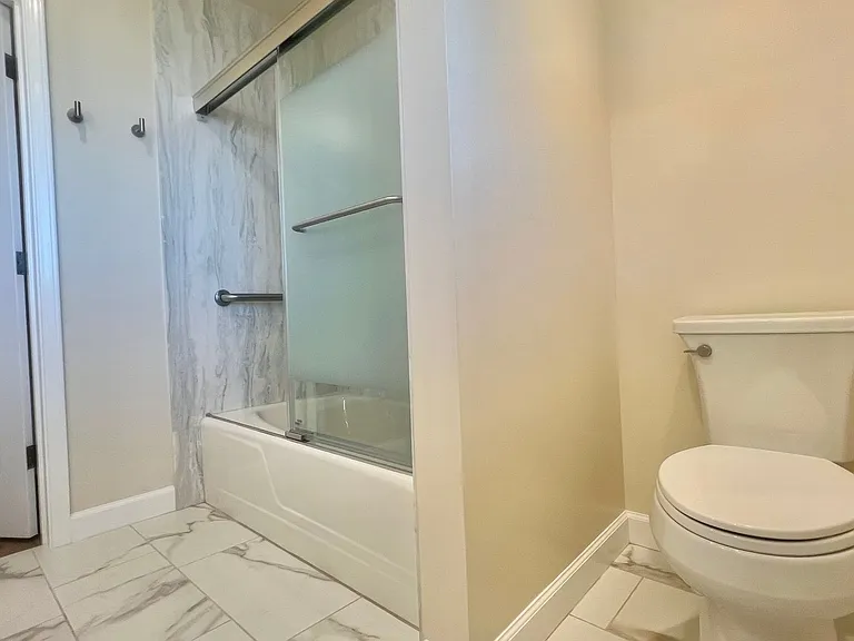 800A Hillside Ave — Photo 12