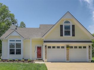 15216 Riley St, Overland Park, KS 66223