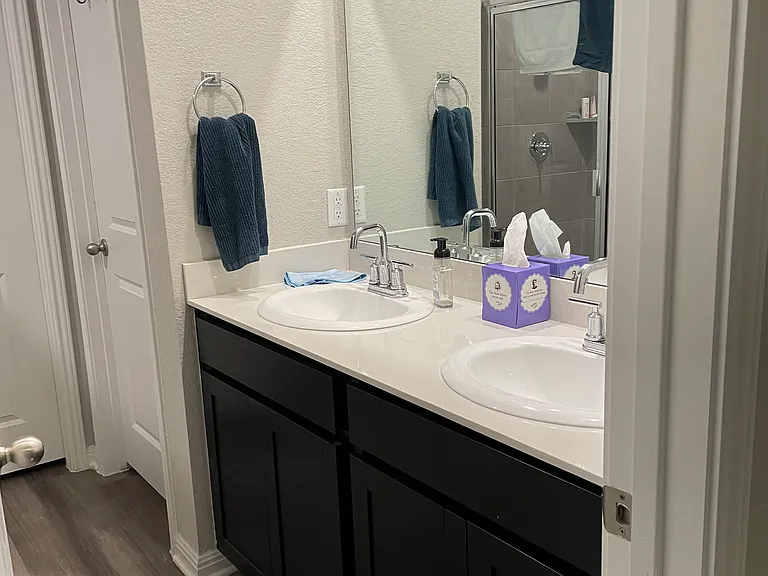 Oakdale Meadows Ln — Photo 4
