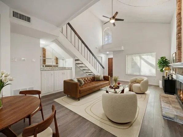 14151 Montfort Dr APT 302, Dallas, TX 75254