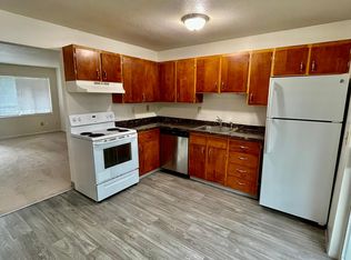 17160 Avondale Way NE APT 6, Redmond, WA 98052