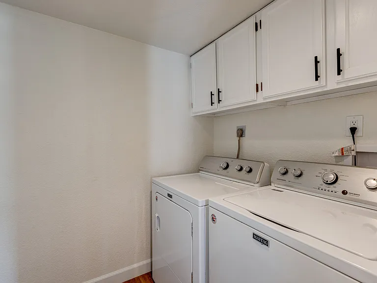 819 N College Ave #H120 — Photo 12