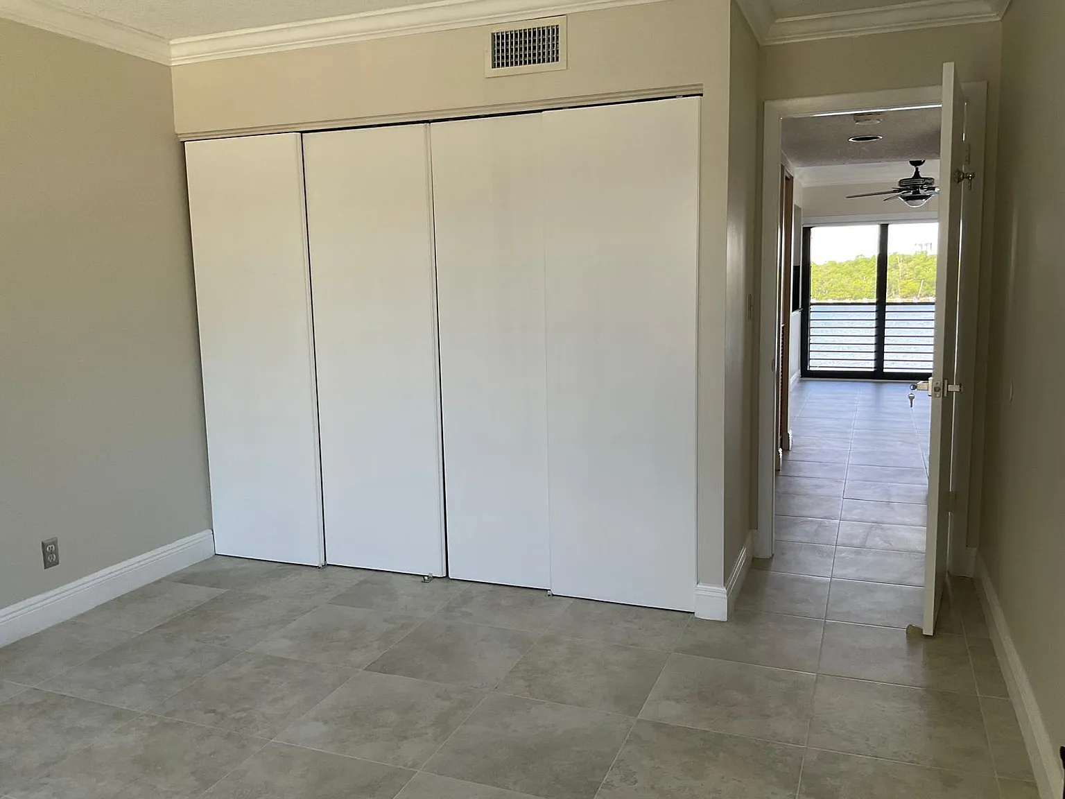 2 bed, 2.0 bath, 1060 sqft, $4,250 — Photo 1
