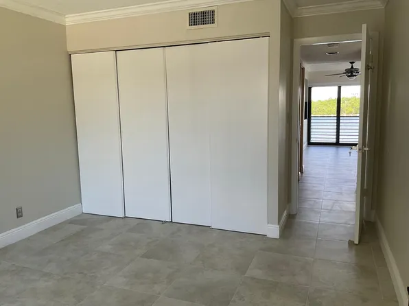 3200 N Ocean Dr APT 206, Hollywood, FL 33019