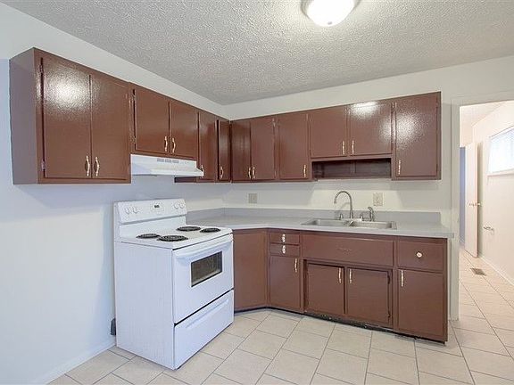 5th image of 7145 E 52nd St