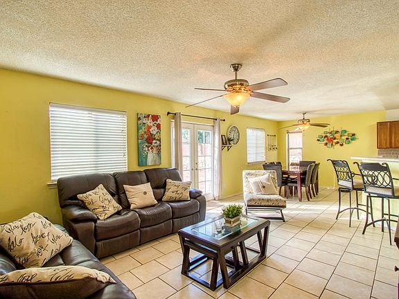 3rd image of 11901 Mesquite Rock Dr