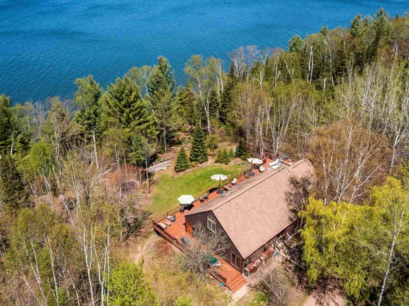 2096 North Shore Rd, LaPointe, WI 54850