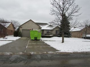 47058 Beacon Square Dr, Macomb, MI 48044