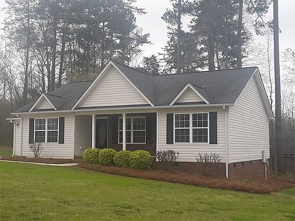 3rd image of 1009 Mays Ct