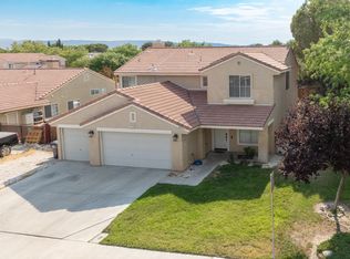 44737 Ravencrest Ln, Lancaster, CA 93536