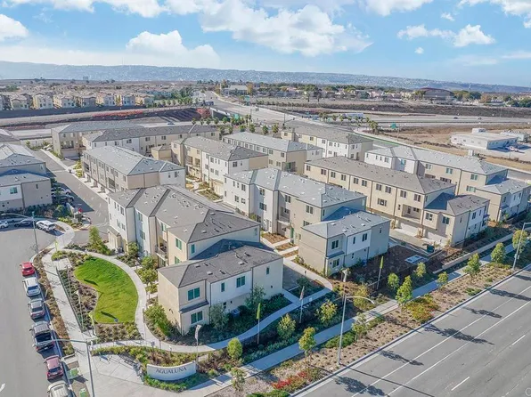 5202 Sunset Wave Dr #68, San Diego, CA 92154
