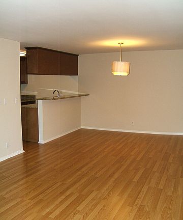 4th image of 11901 Goshen Ave APT 106