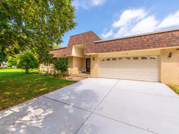 130 Meadowbrook Ln, Morris, IL 60450