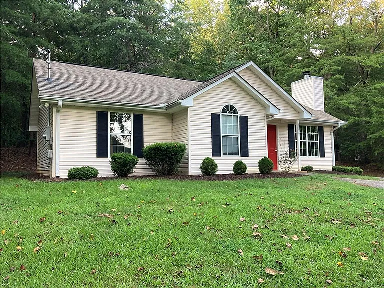 6110 Lakeside Ct — Photo 2