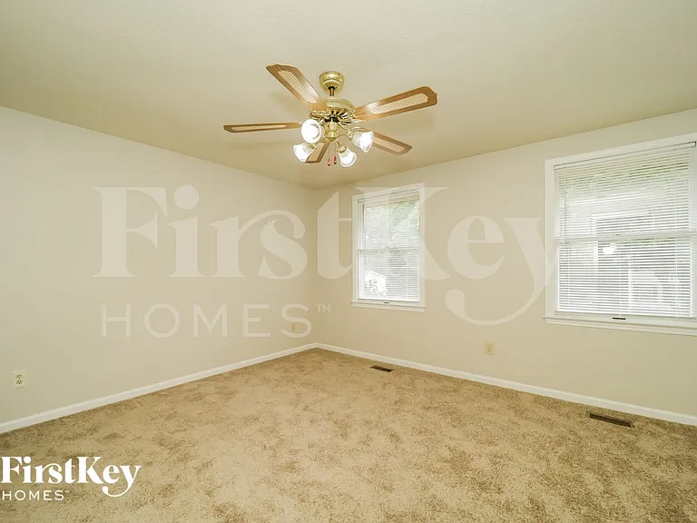 1303 Wakefield Pl — Photo 11