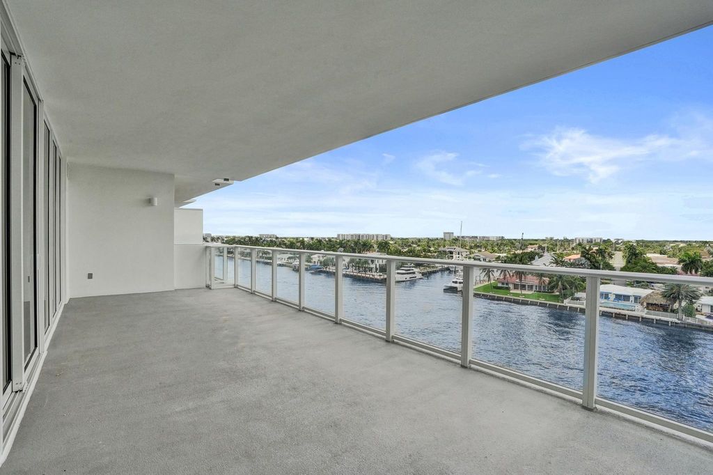 407 N Riverside Drive #602, photo 3