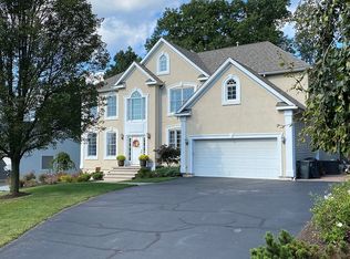 7 Woodridge Cir #L, Clarks Summit, PA 18411