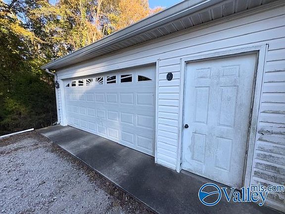 4th image of 1726 County Road 585